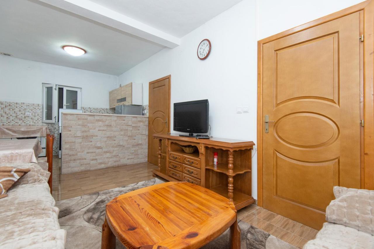 Apartment Tanja Mrcevac Esterno foto